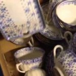 Выбросил сервиз из фарфора
