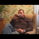Гавно в гостях у мамаши в рваных носках